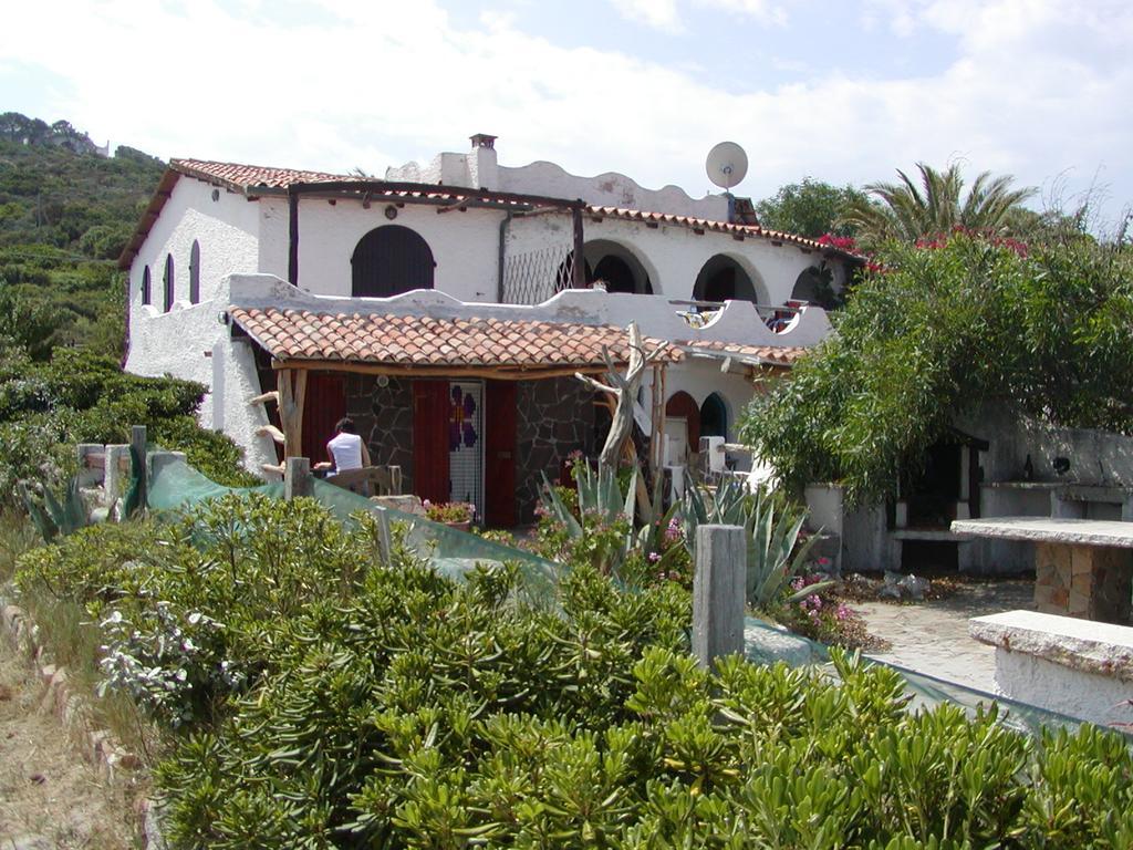 Studio Marinedda Isola Rossa Pokoj fotografie