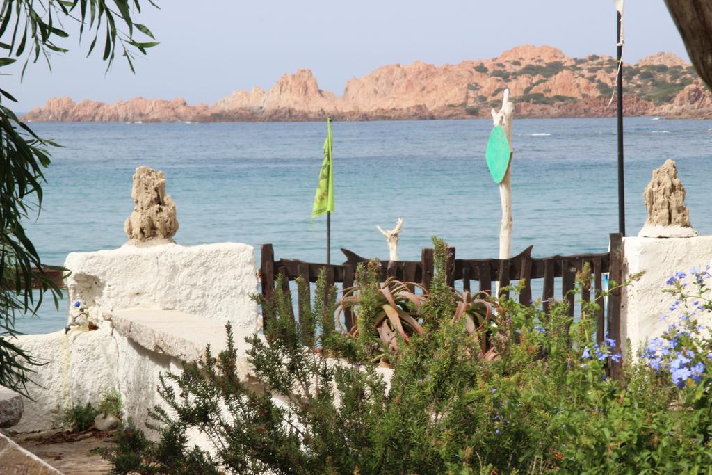 Studio Marinedda Isola Rossa Pokoj fotografie