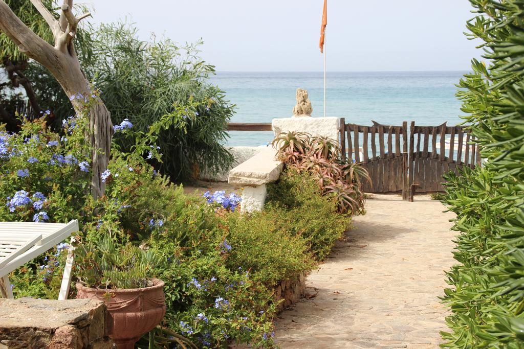 Studio Marinedda Isola Rossa Pokoj fotografie
